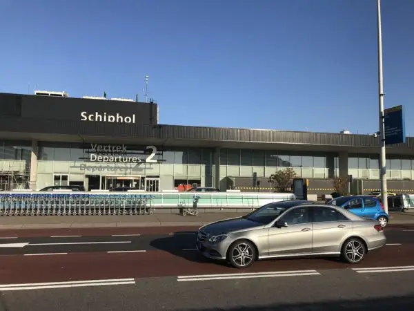 Taxi van Diessen naar Schiphol – luchthavenvervoer met vaste ritprijs